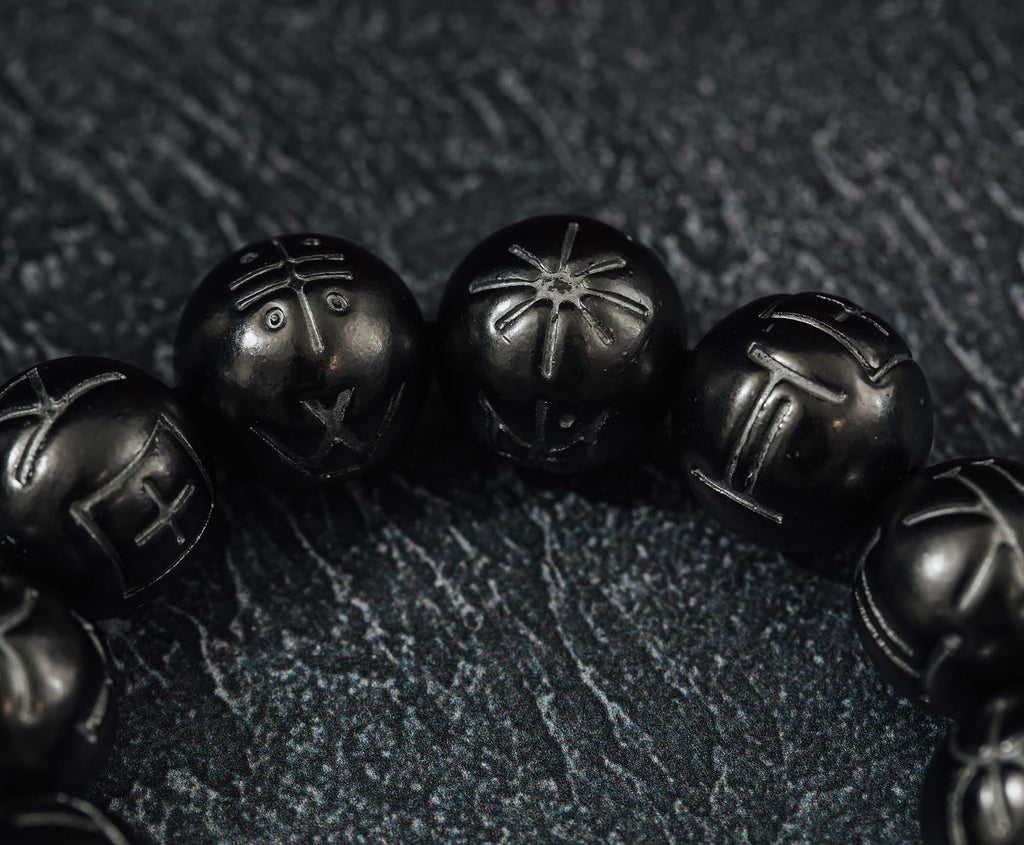 Marvel Studios Black Panther Light-Up Kimoyo Beads Bracelet Replica