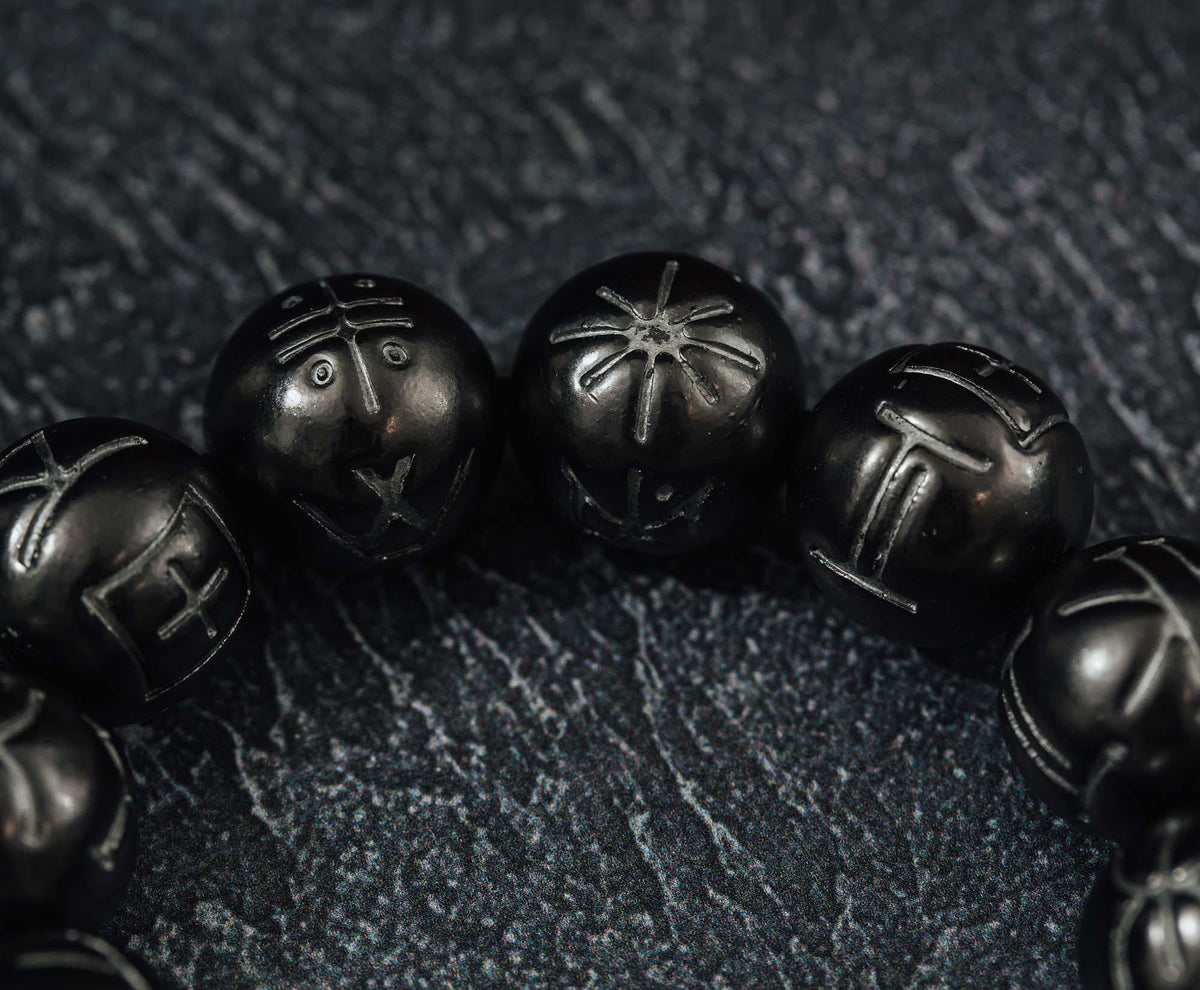 Marvel Studios Black Panther Light-Up Kimoyo Beads Bracelet Replica