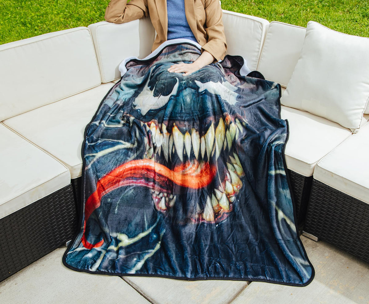 Marvel Venom Fleece Throw Blanket | 45 x 60 Inches