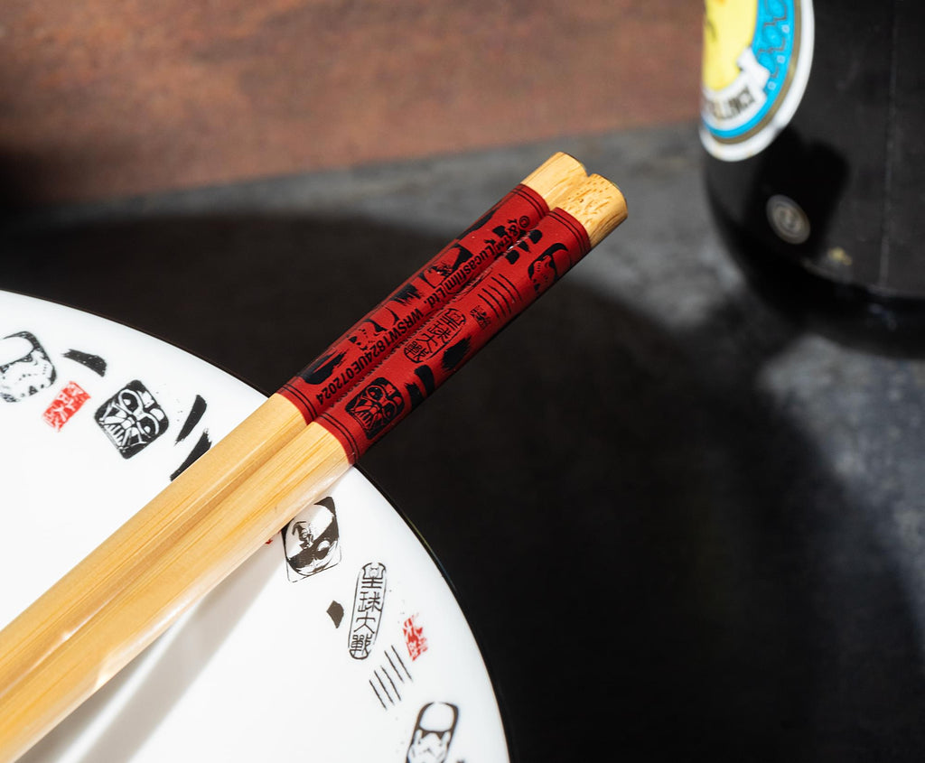 Star Wars Characters 30-Ounce Ceramic Ramen Bowl and Chopstick Set