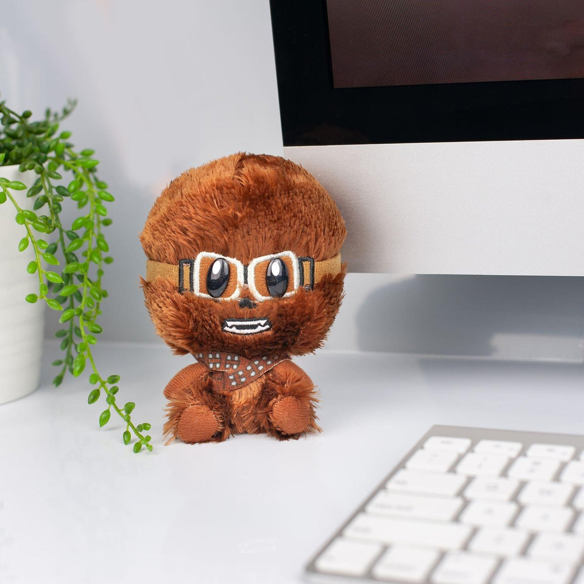 Star Wars 4" Super Bitz Plush - Chewie w/ Goggles SDCC'18 Exclusive